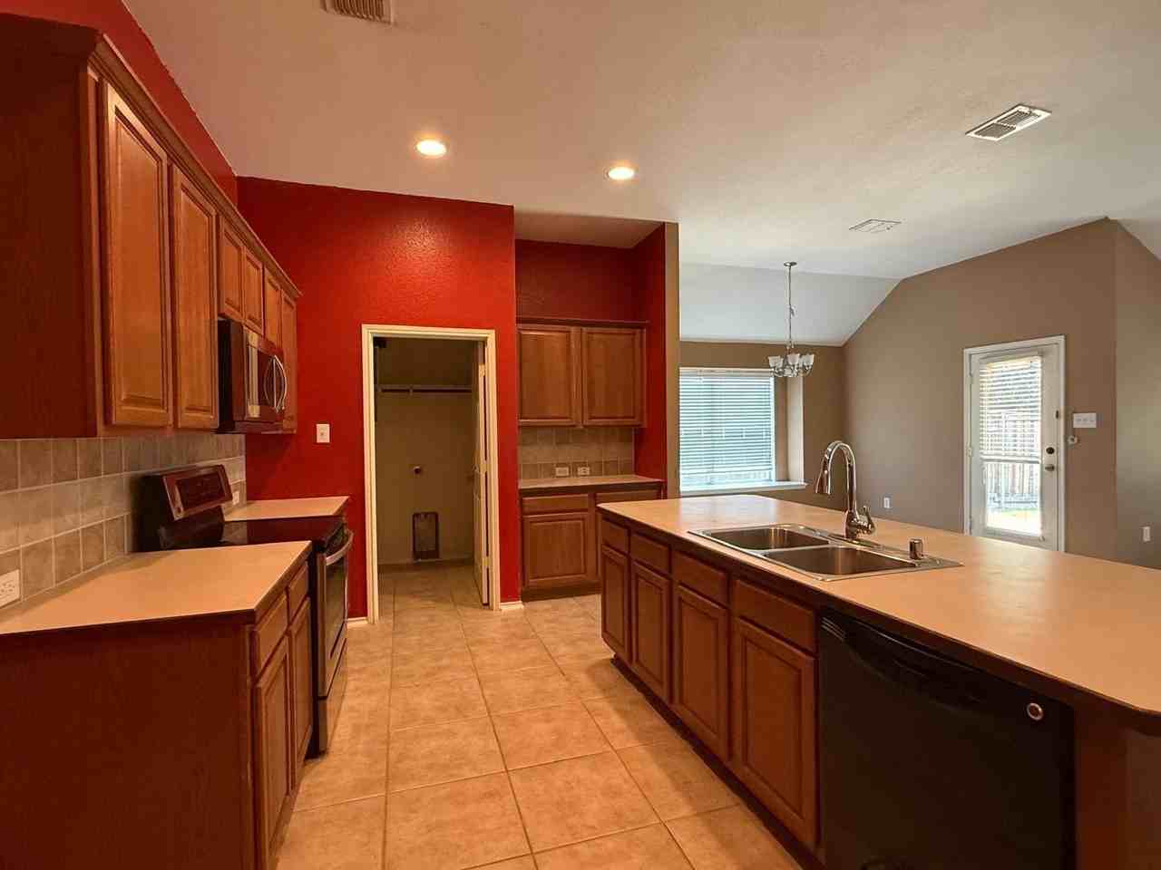 12328 Ocean Spray Dr - Photo 5 of 25