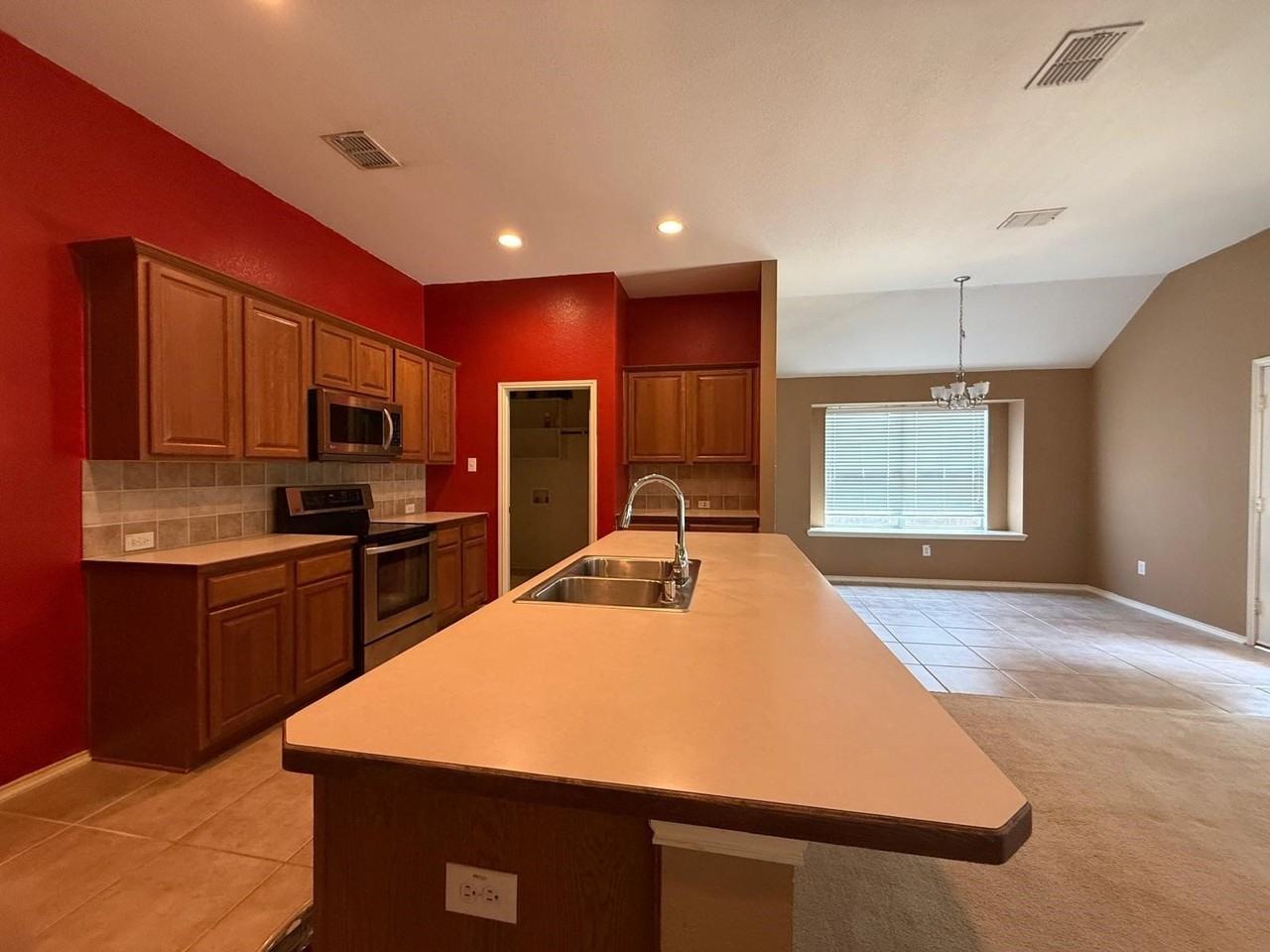 12328 Ocean Spray Dr - Photo 6 of 25