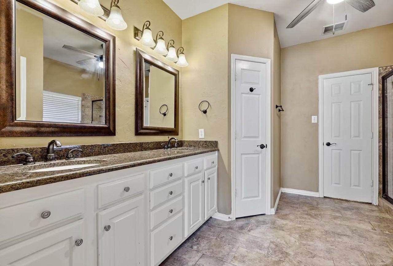 630 Waterview Dr - Photo 6 of 20