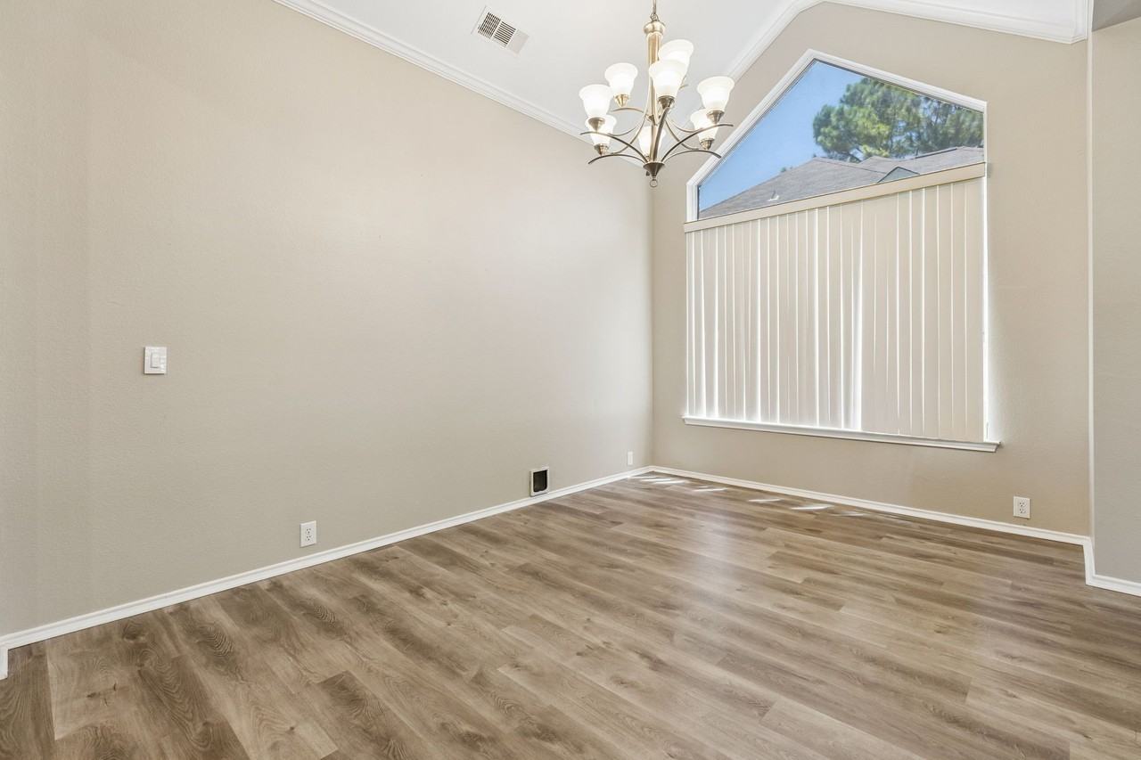 3313 Heatherbrook Dr - Photo 5 of 19
