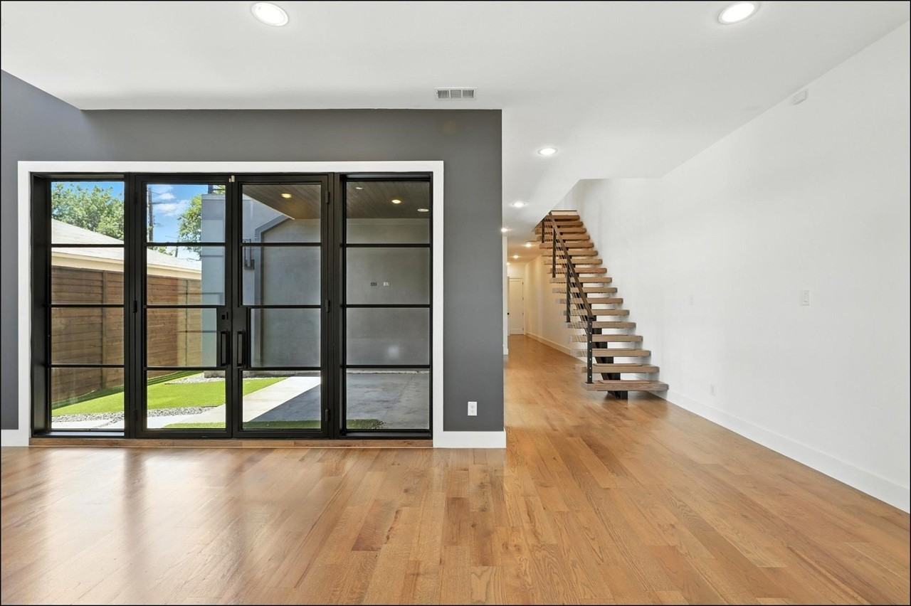3523 N Versailles Ave - Photo 6 of 40
