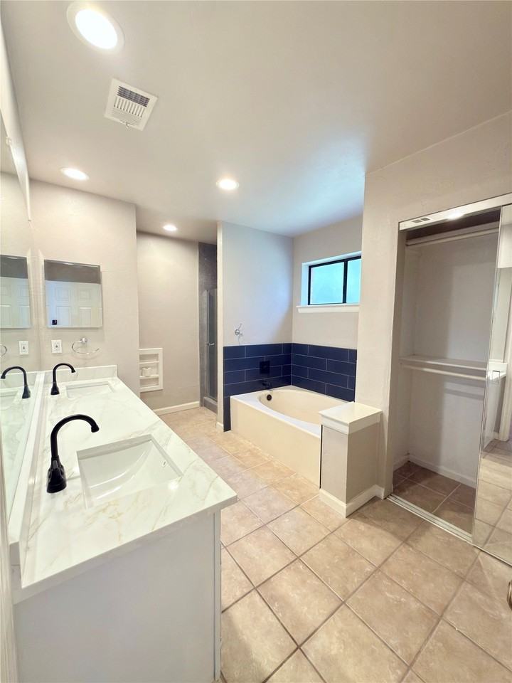4205 Starboard Trl - Photo 7 of 10
