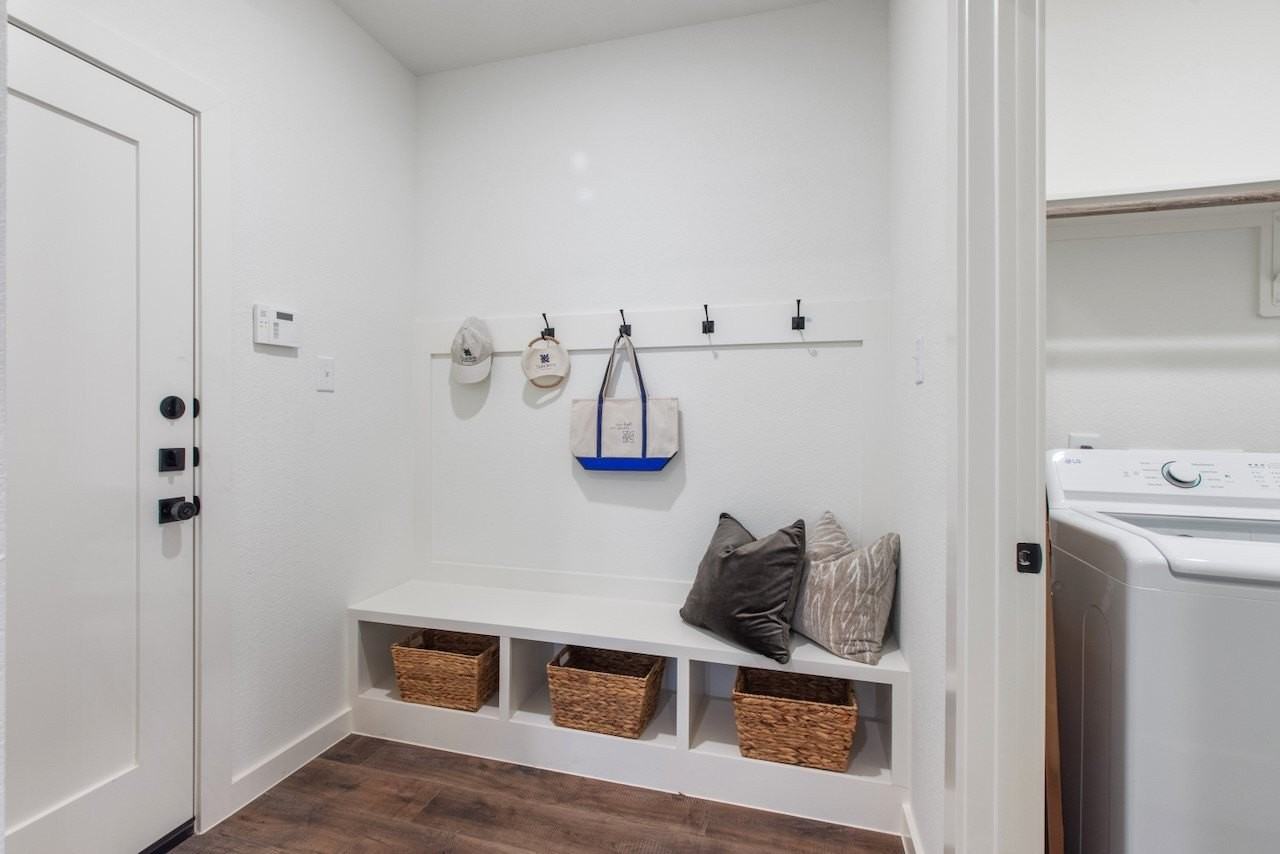 1809 N Peach Creek Dr #A - Photo 5 of 32