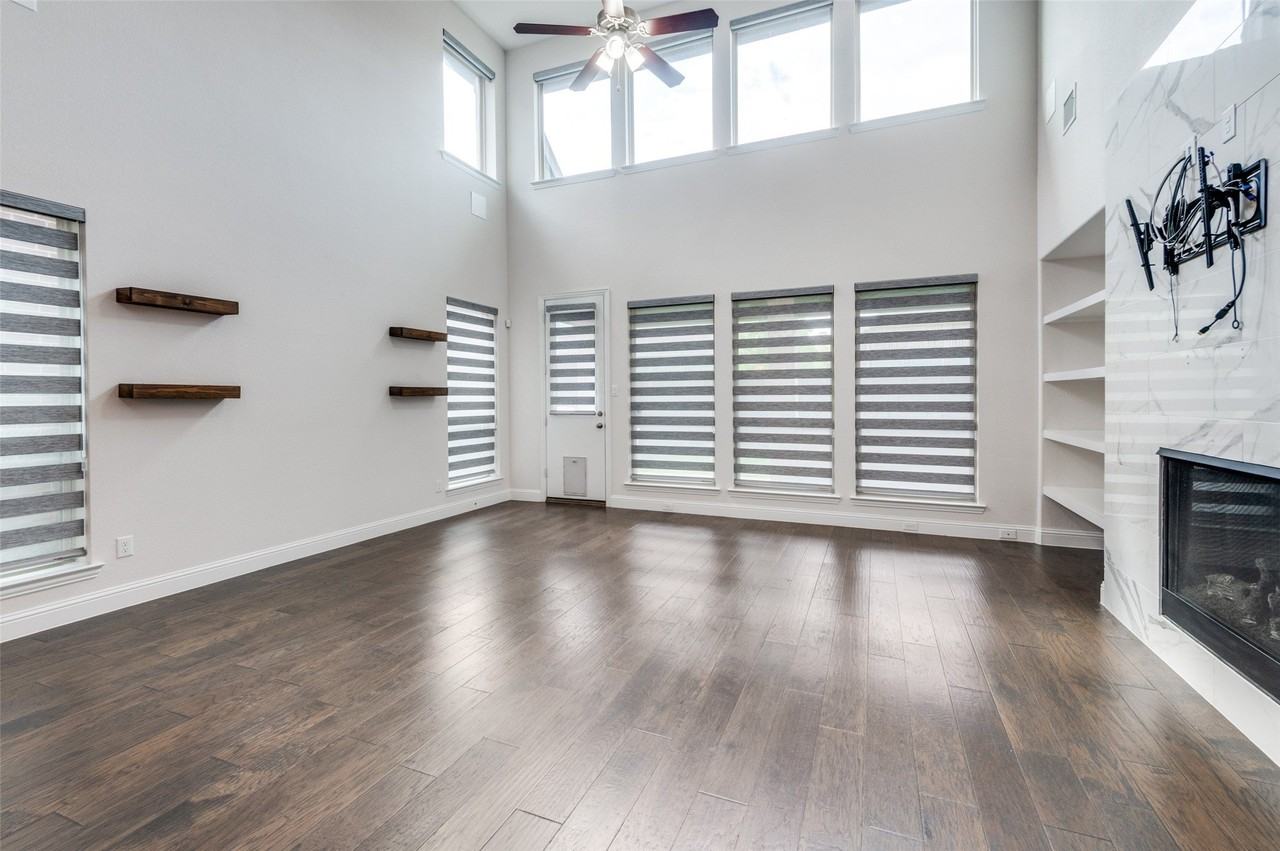142 Darbonne Ln - Photo 4 of 25