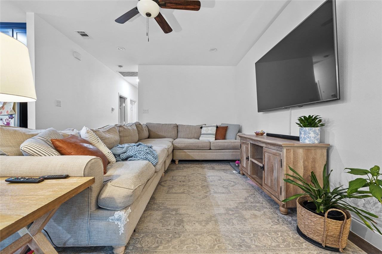 3103 Barling St - Photo 6 of 15