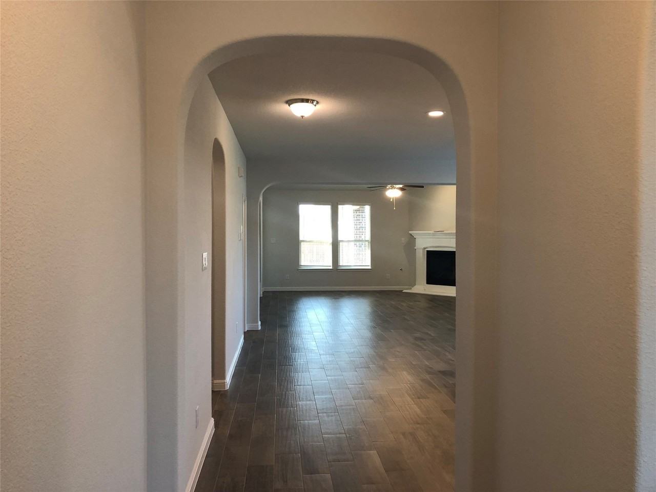 2449 Indian Head Dr - Photo 2 of 28