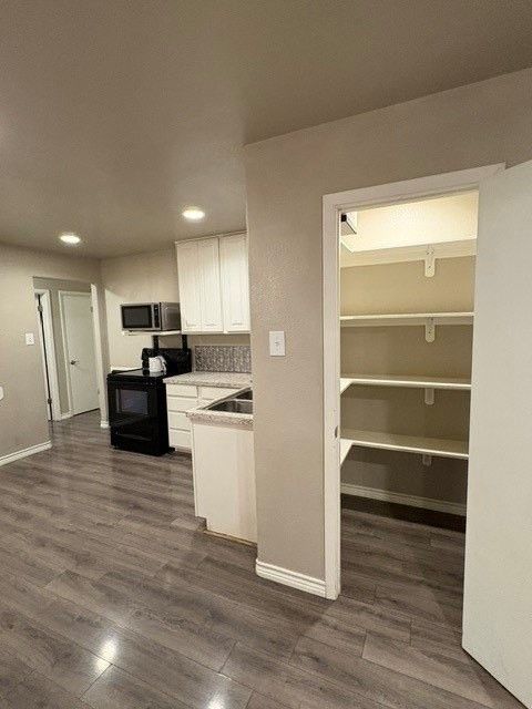 987 Radecke Rd - Photo 7 of 22