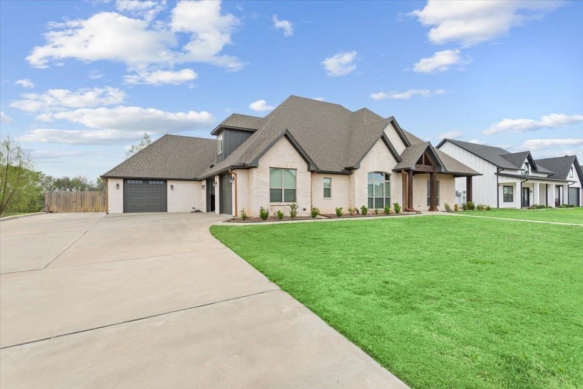 1024 Cecilia Ct - Photo 5 of 40