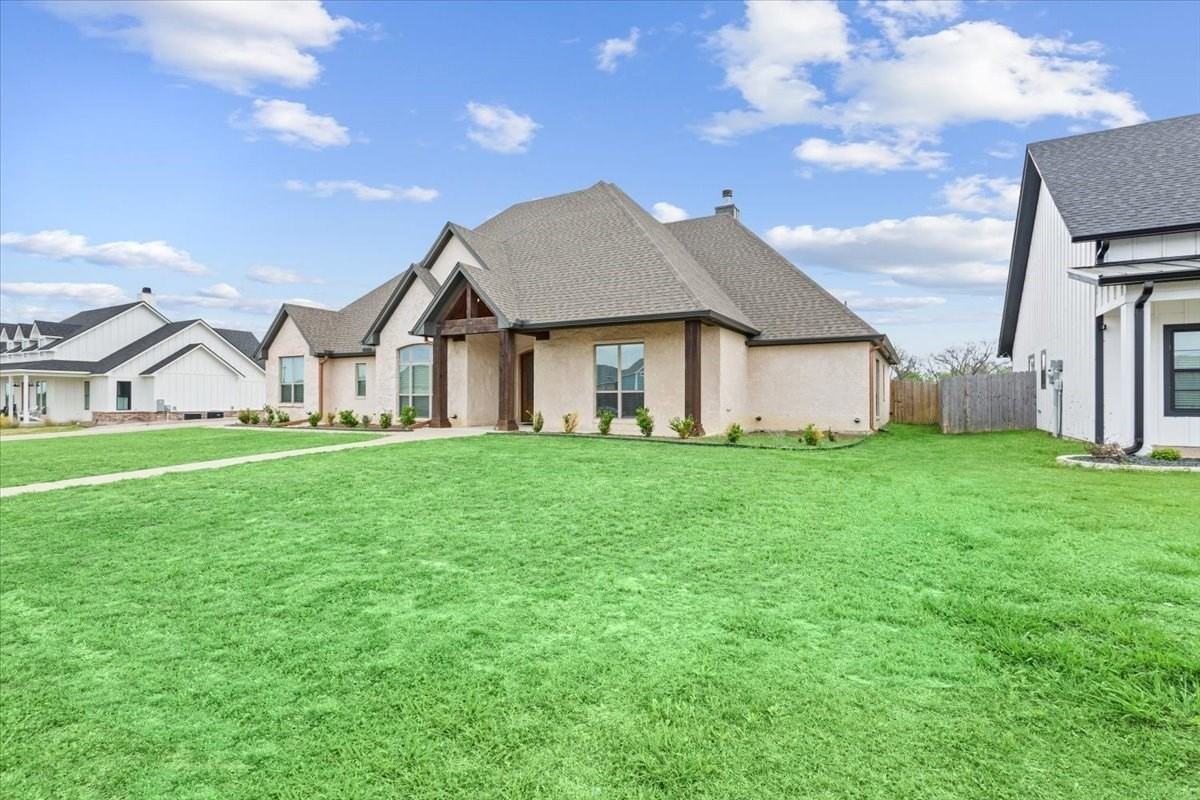 1024 Cecilia Ct - Photo 7 of 40