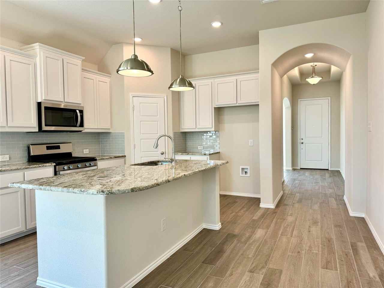 3005 Arbor Grove Trl - Photo 4 of 30