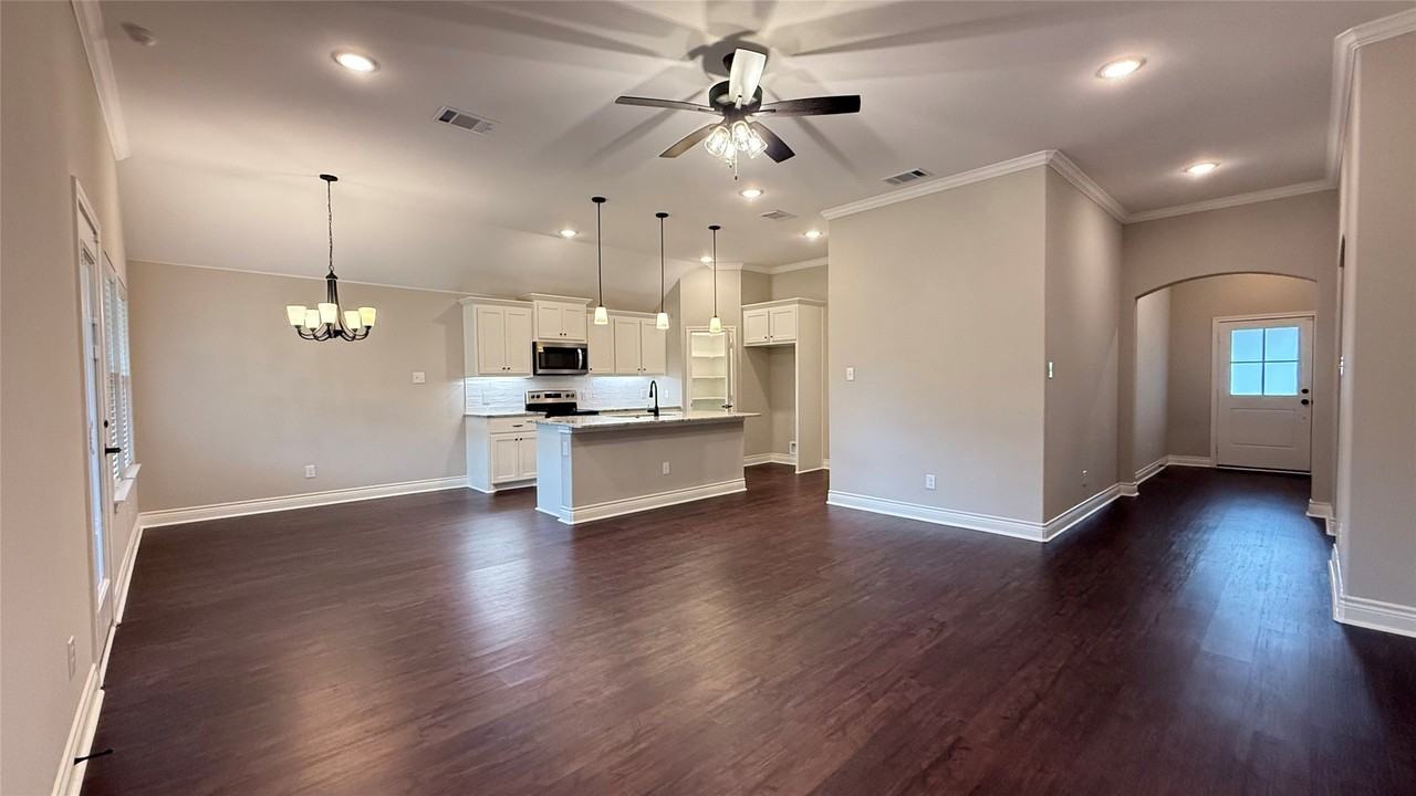 704 Ransom Way - Photo 3 of 23