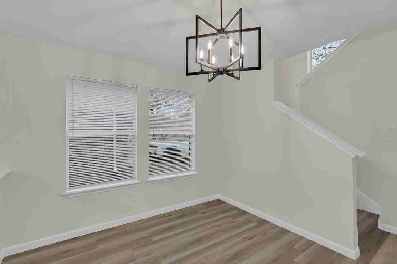 438 Stanley Falls Dr - Photo 7 of 40