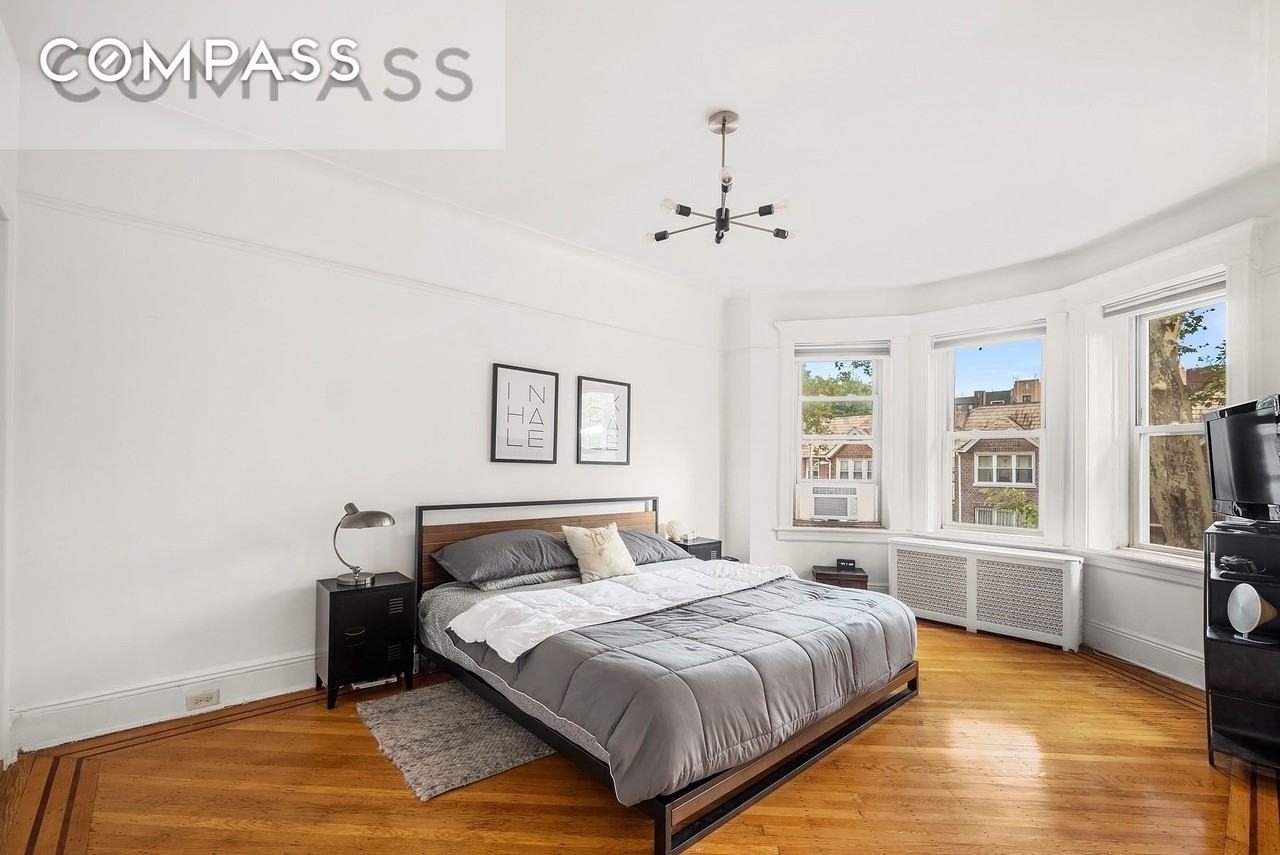 69 Sterling St #TH - Photo 4 of 14