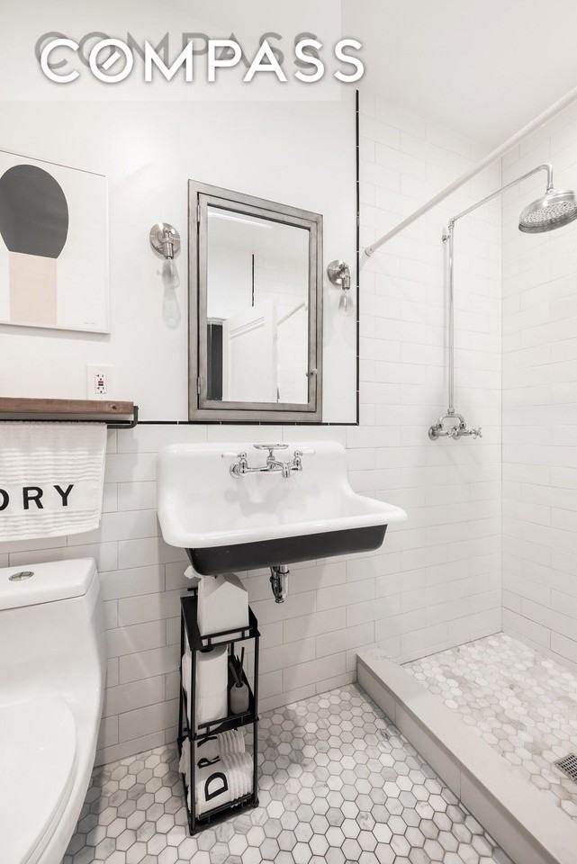 69 Sterling St #TH - Photo 5 of 14