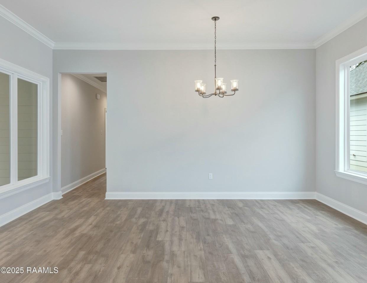 107 Alpine Dr - Photo 5 of 19