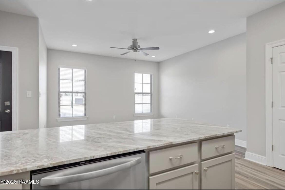 139 Iberia St #B - Photo 6 of 18