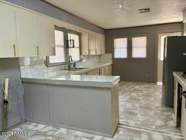 144 Lilly St - Photo 4 of 14