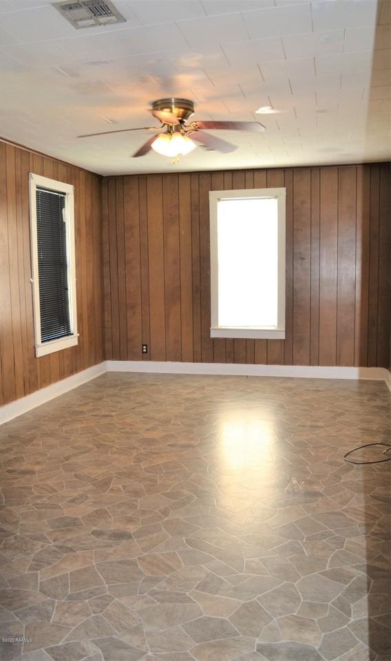 1710 S Iberia St - Photo 5 of 10