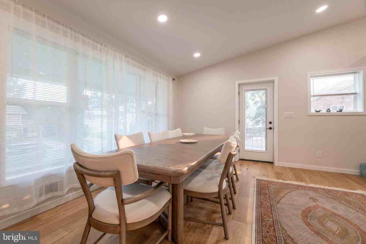 8321 Raymond Ln - Photo 7 of 38