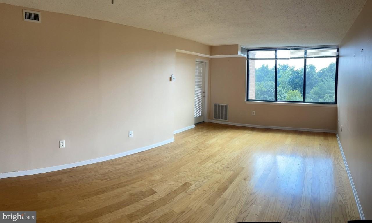 10101 Grosvenor Pl #1119 - Photo 2 of 37