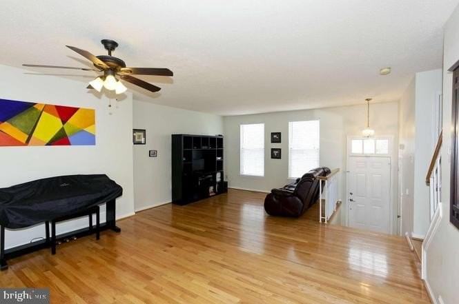 7818 Cloister Pl - Photo 3 of 13