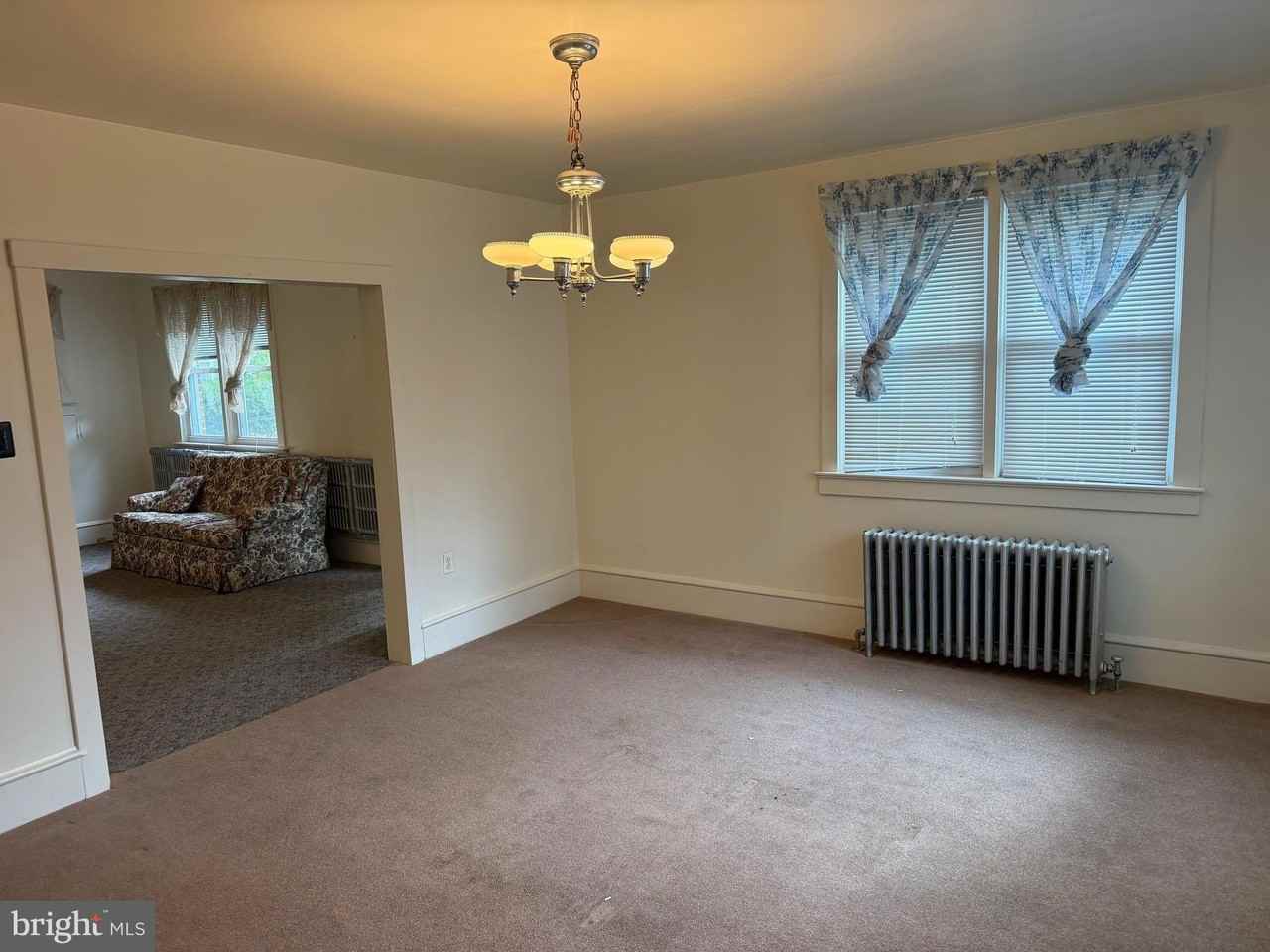 202 Main St - Photo 6 of 16