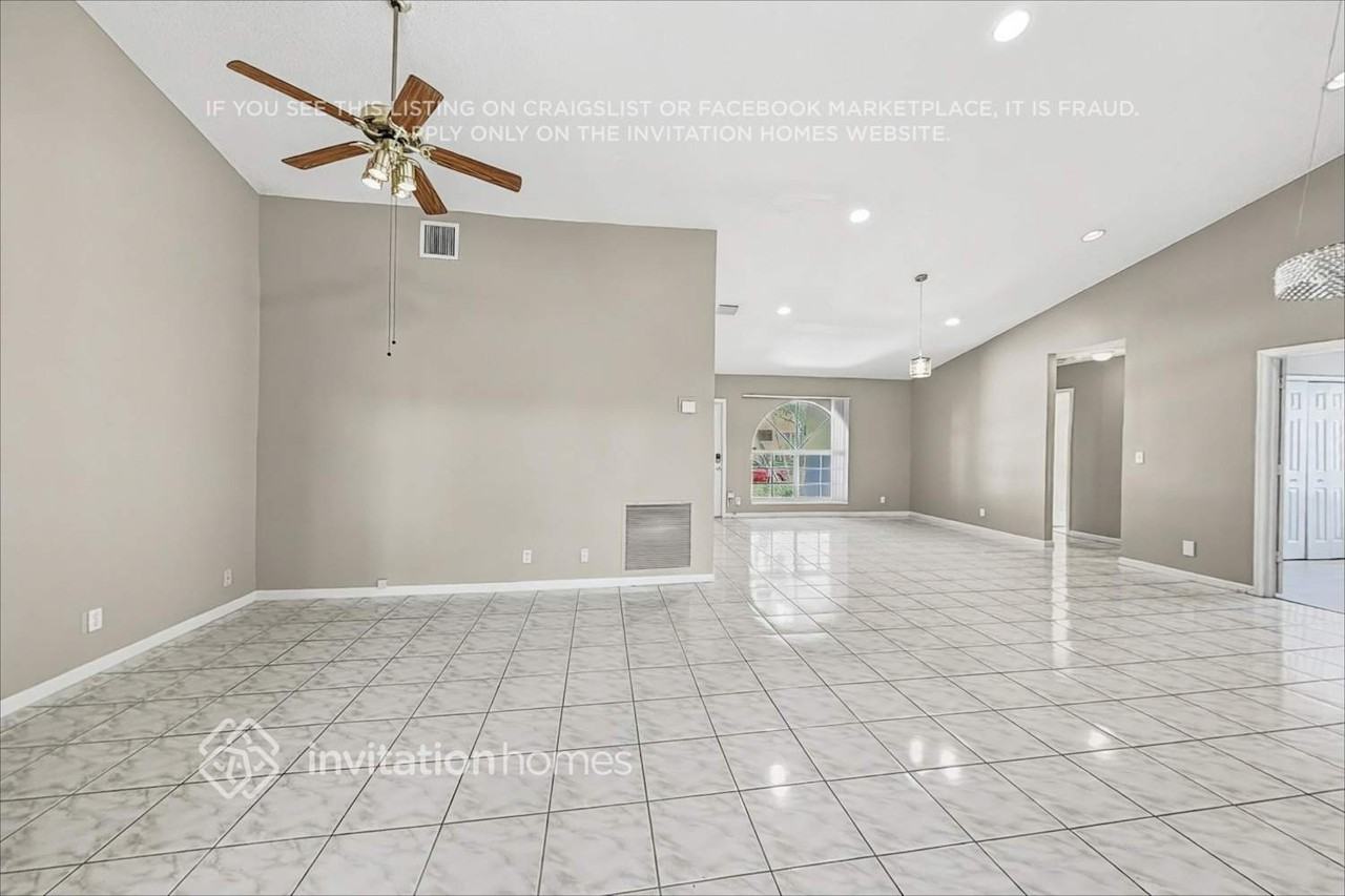 5788 Nw 48th Dr - Photo 6 of 19