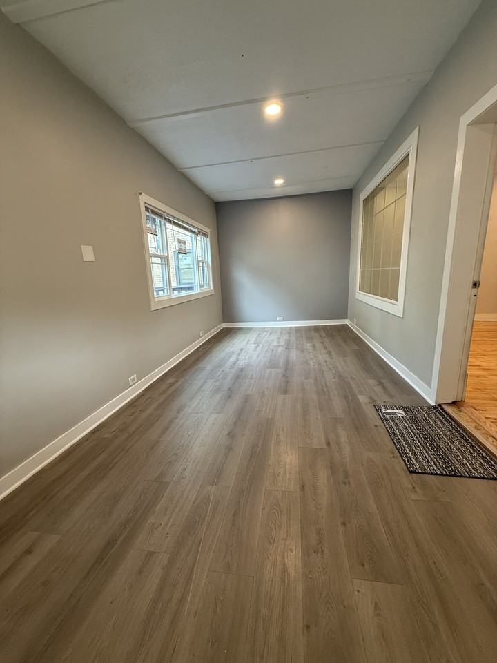W School St & N Kenneth Ave #1 - Photo 5 of 27