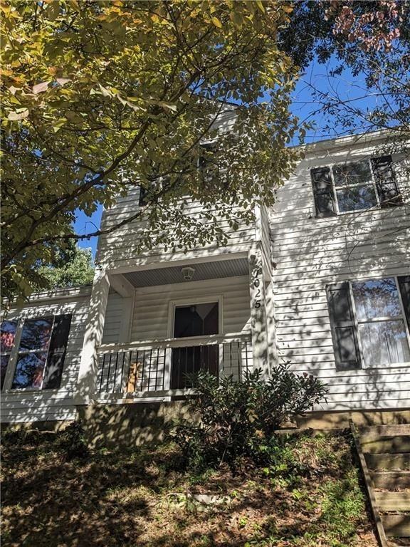 1025 Atlantic Dr Nw - Photo 2 of 7