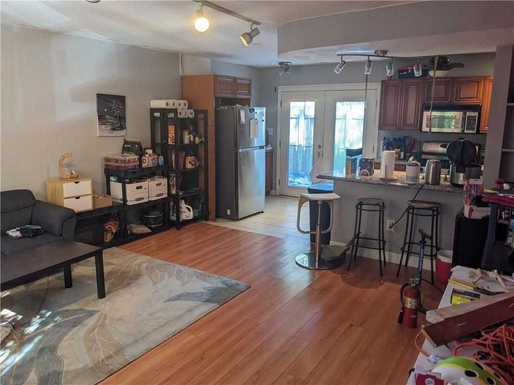 1025 Atlantic Dr Nw - Photo 3 of 7