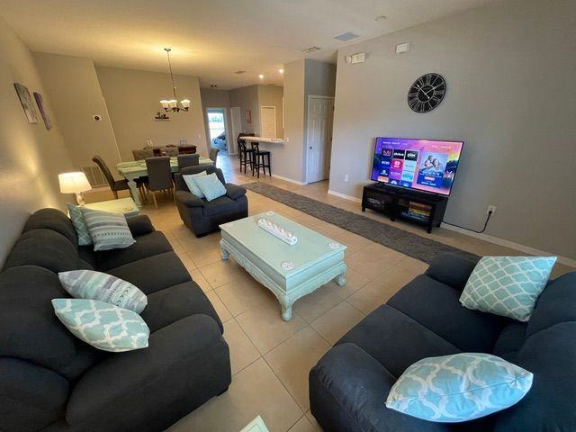 3143 Sun Lake Ct - Photo 5 of 18