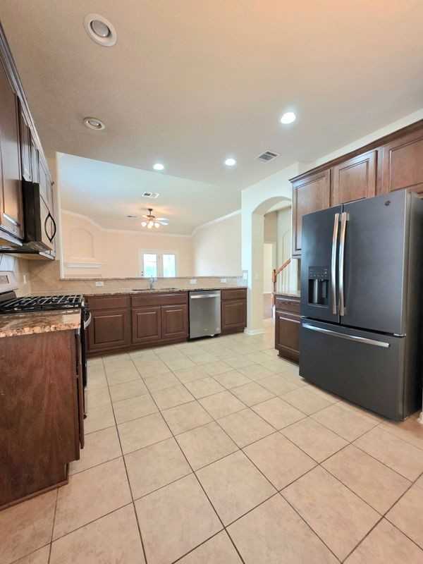 2215 Conway Cv - Photo 5 of 22