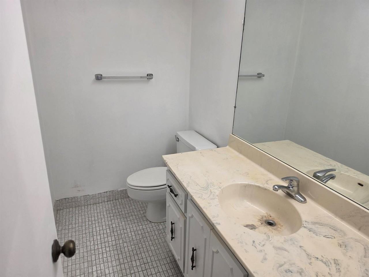 661 North University Drive #1-104 - Photo 3 of 7
