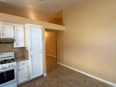 5062 Wagon Wheel Way - Photo 2 of 9