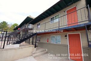featured image of 1022 E Poplar St #11