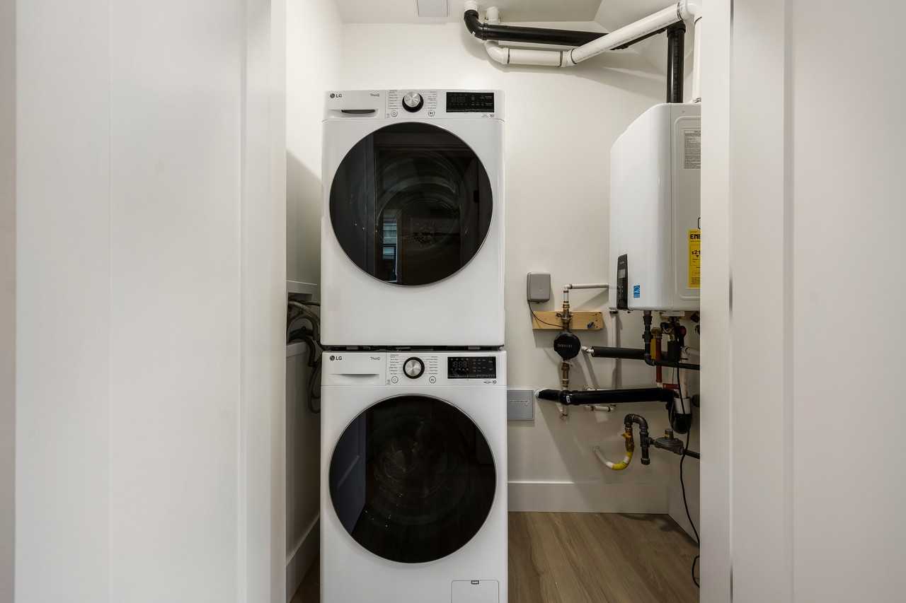 Cedarbrook Basement Suites - Photo 5 of 9