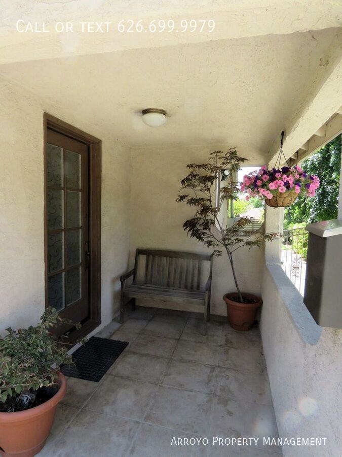 968 E Howard St - Photo 3 of 28