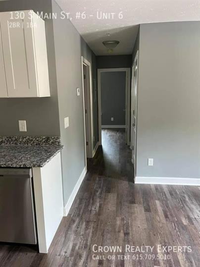 130 Main St S #6 - Photo 5 of 8