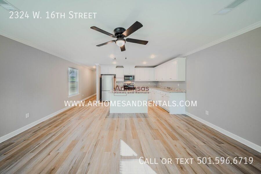 2324 W 16th St - Photo 3 of 17