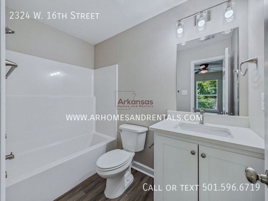 2324 W 16th St - Photo 6 of 17