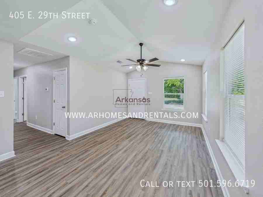 405 E 29th St - Photo 2 of 16
