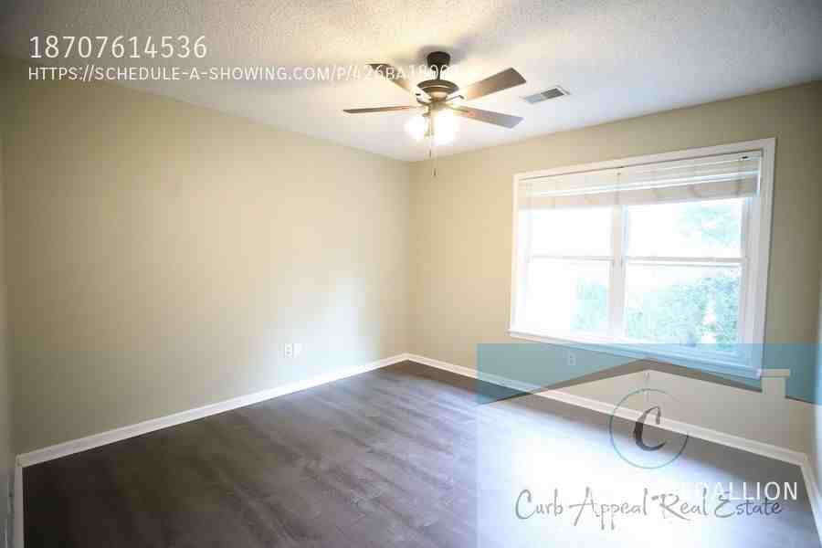 1348 Medallion Dr - Photo 5 of 28