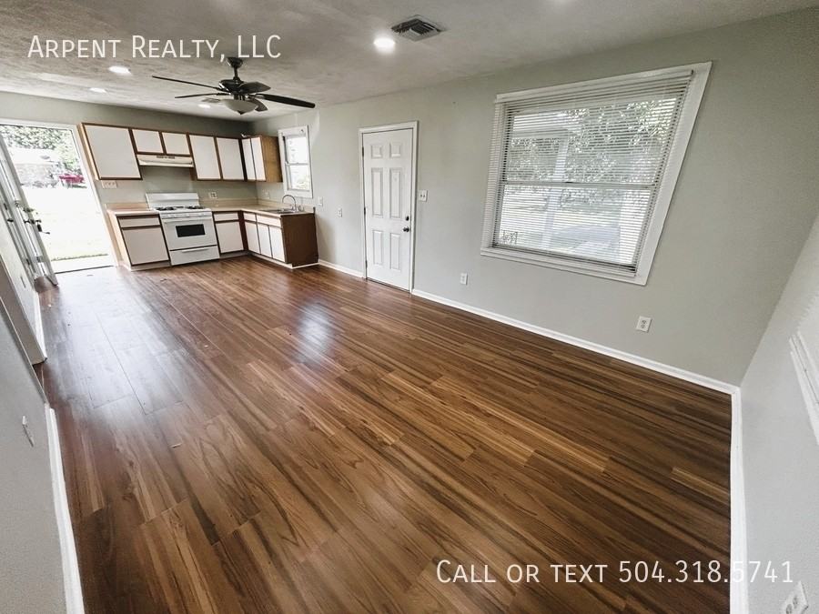 2501 Delille St - Photo 2 of 7