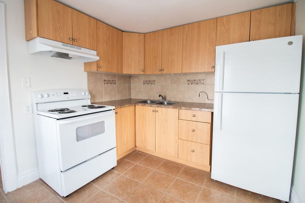 109 Niagara St - 1 - Photo 2 of 11