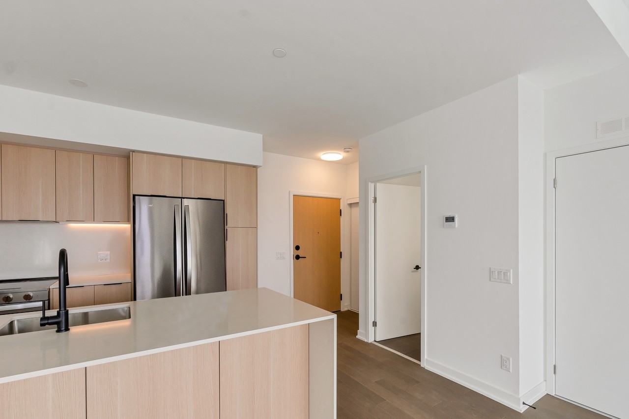 31 Huron St, Collingwood, ON L9Y 0E8, Canada - Photo 3 of 28