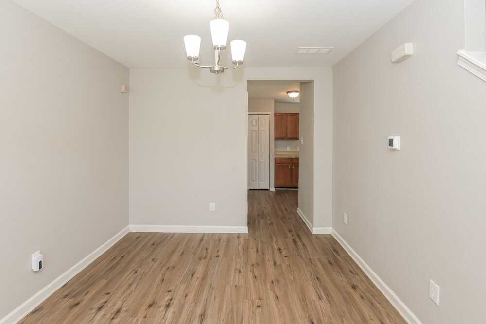 4420 Norfleet St - Photo 7 of 20