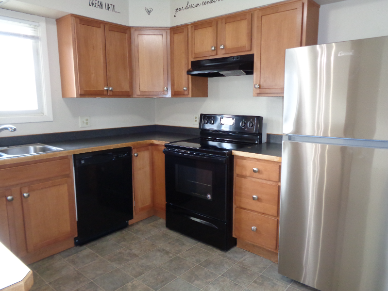 731 Cedar St - Photo 6 of 12