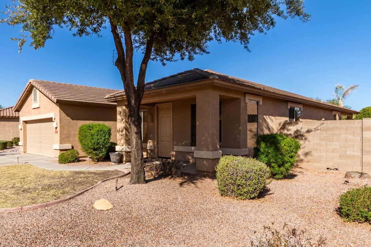 4384 E Cherry Hills Dr - Photo 4 of 48