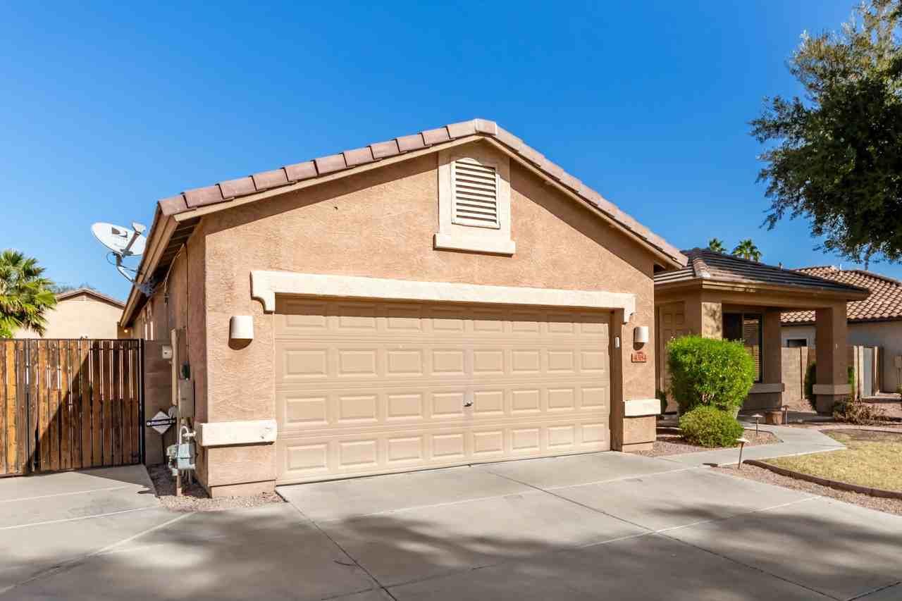 4384 E Cherry Hills Dr - Photo 6 of 48