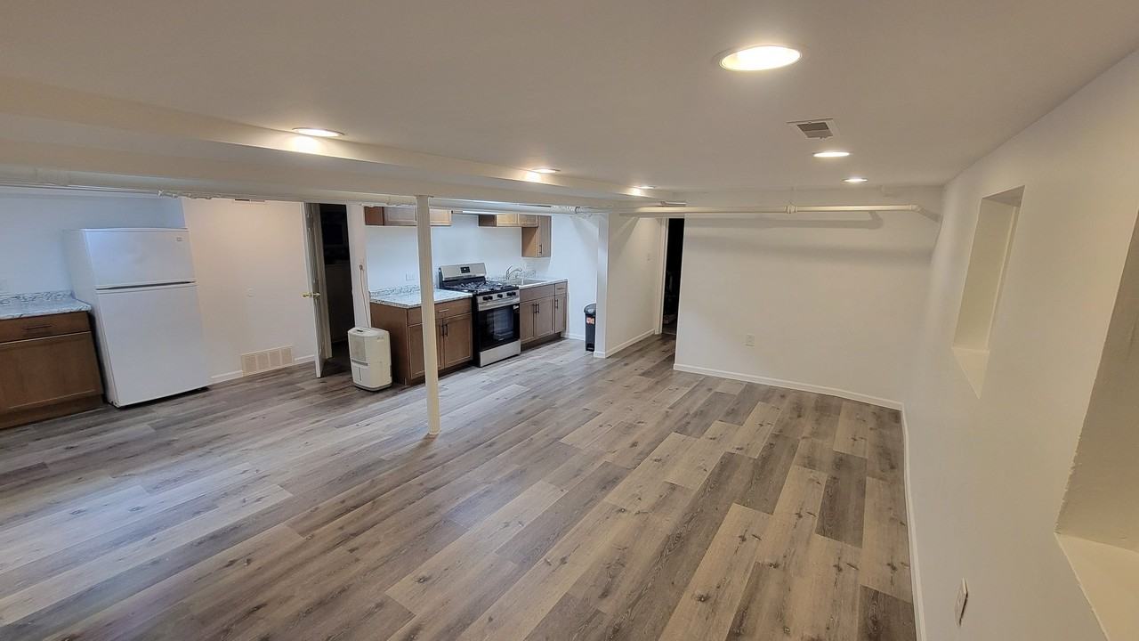 5631 N Kimball Ave #BS - Photo 4 of 16